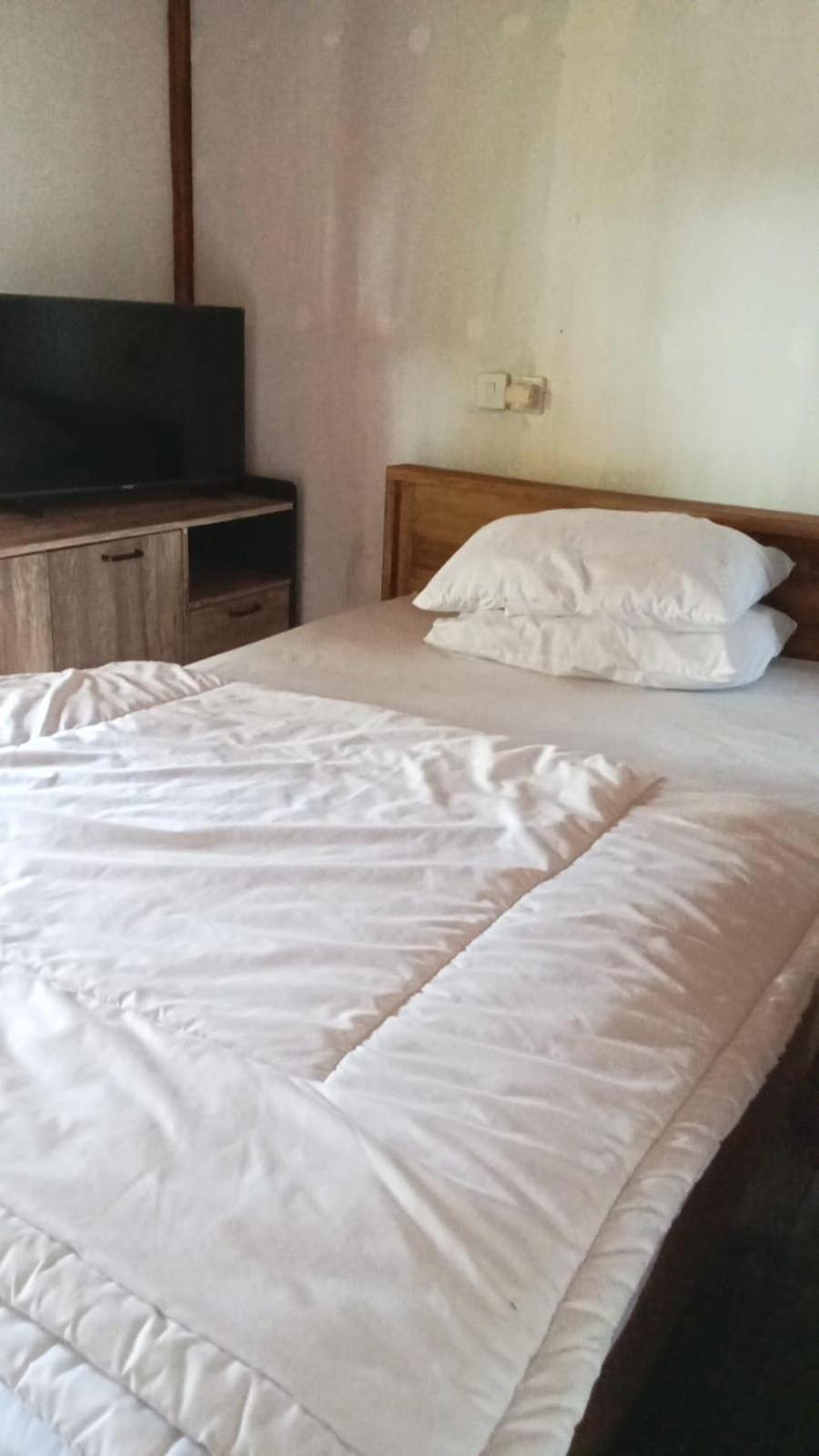 Mayeka Transit Hostel Bandara Internasional Lombok Praya Pokoj fotografie