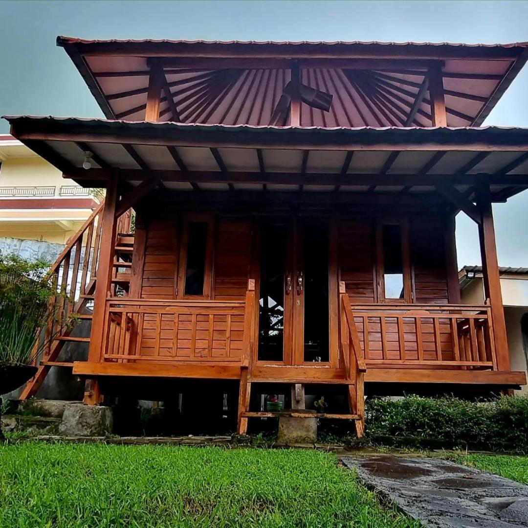 Mayeka Transit Hostel Bandara Internasional Lombok Praya Exteriér fotografie