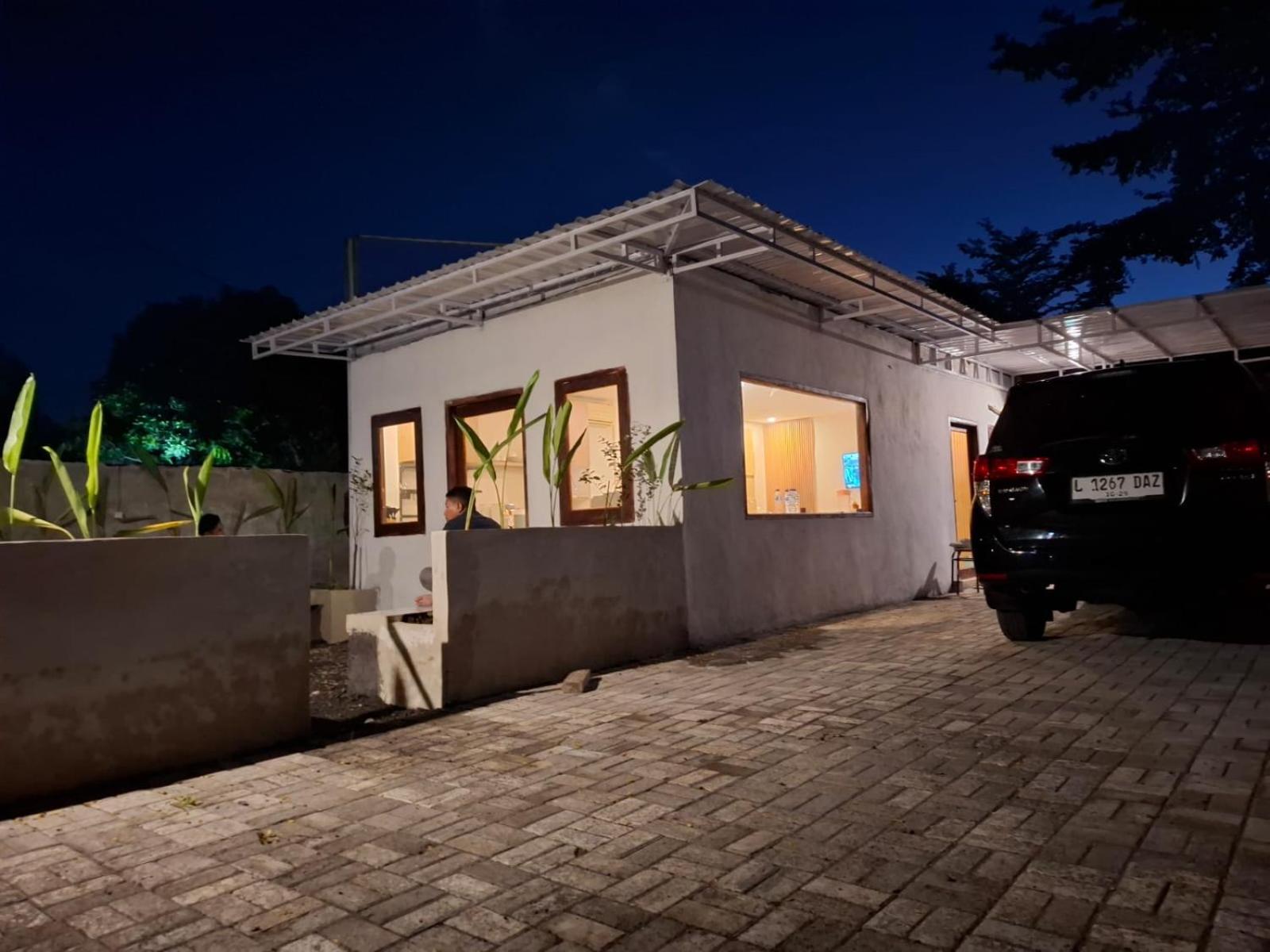 Mayeka Transit Hostel Bandara Internasional Lombok Praya Exteriér fotografie